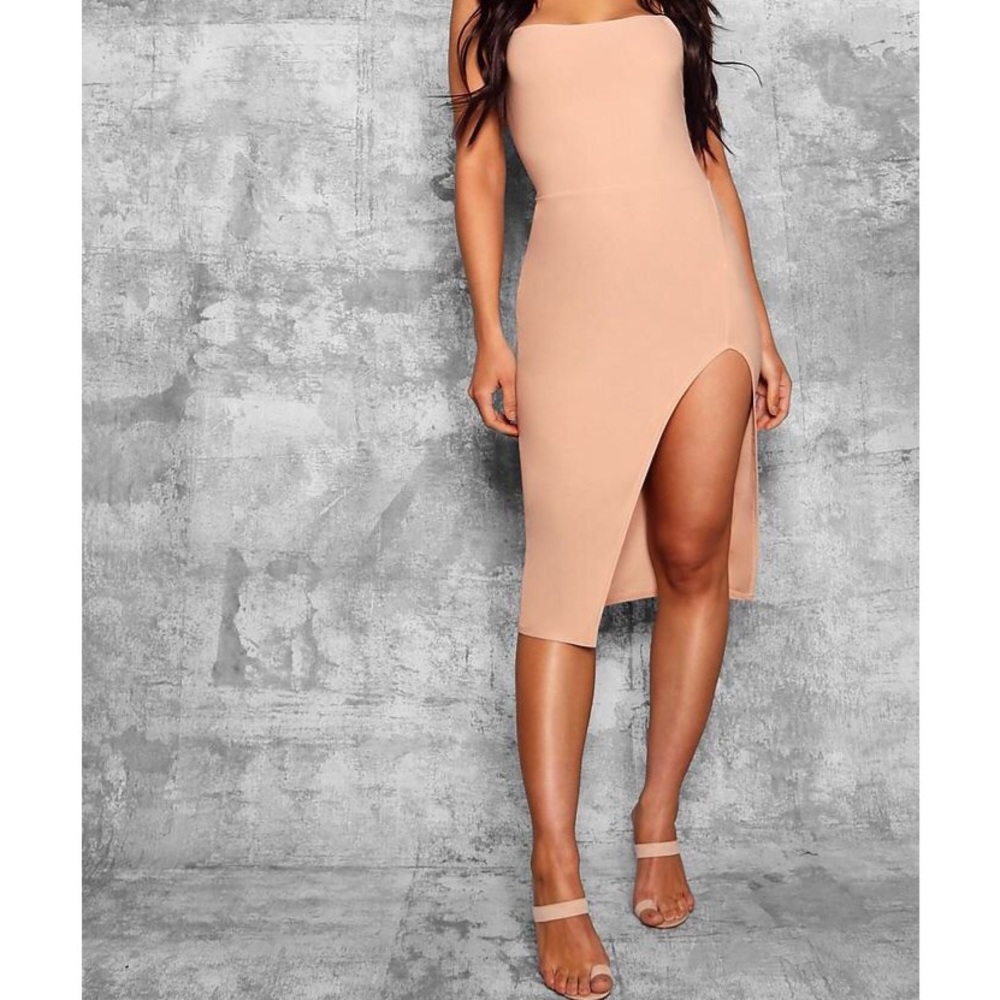 Nude strappy bodycon 💧